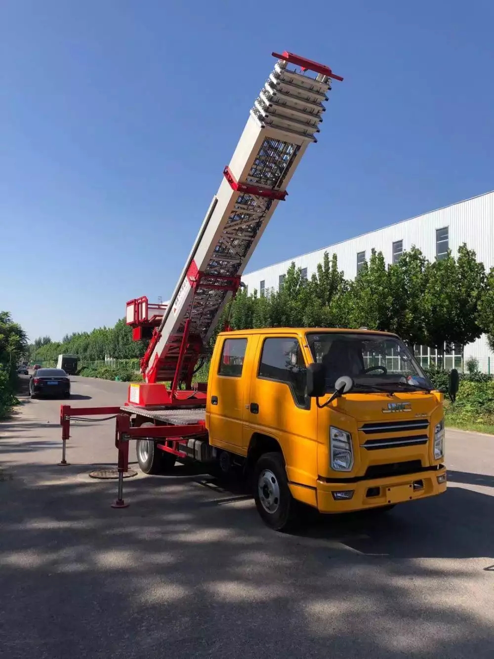 环翠附近的云梯车出租服务：轻松解决高空作业需求