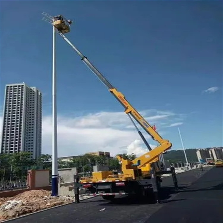 环翠维修路灯的曲臂升降车出租